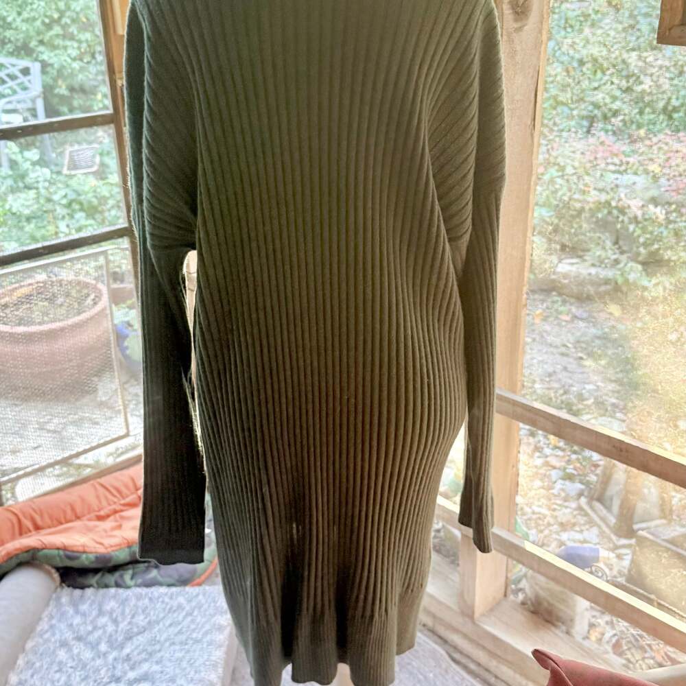 Eileen Fisher - Picture 6 of 9